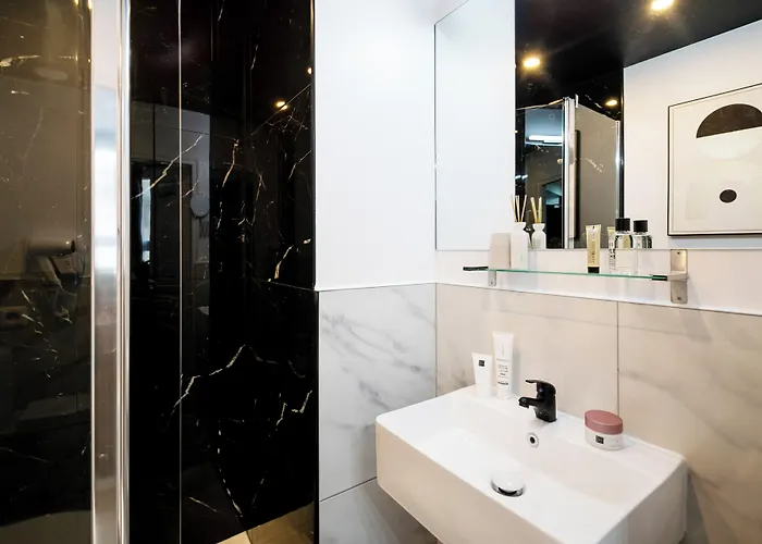 Ws Tour Eiffel - Laos * Paris