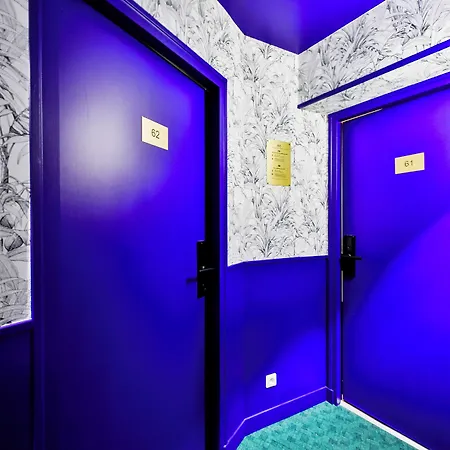 Ws Tour Eiffel - Laos