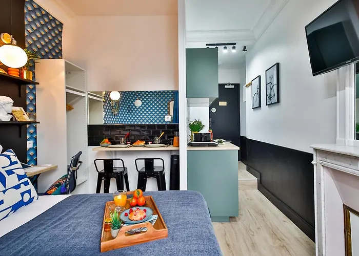 Ws Tour Eiffel - Laos *