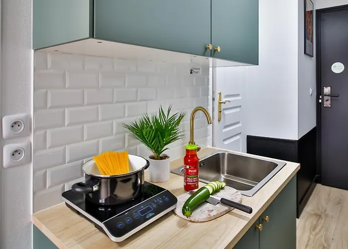 Ws Tour Eiffel - Laos