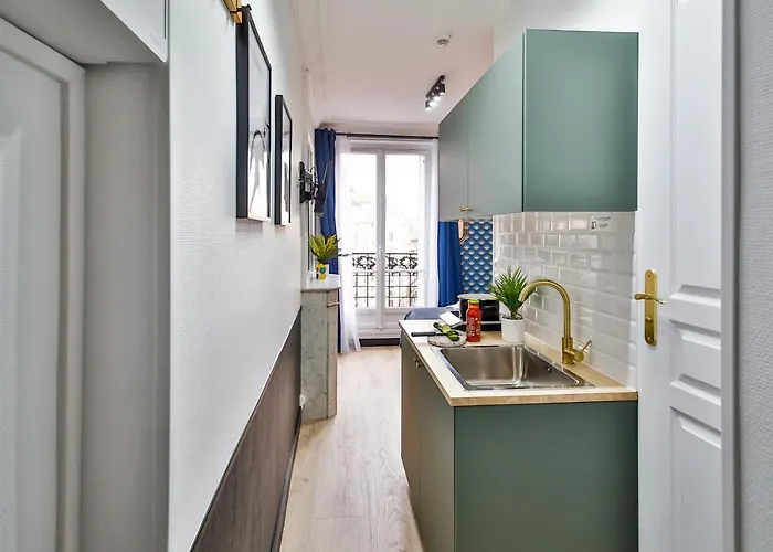 Ws Tour Eiffel - Laos