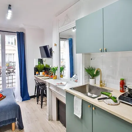 Ws Tour Eiffel - Laos * Παρίσι