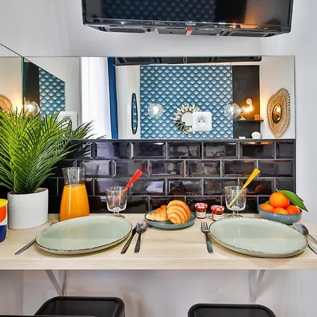 Ws Tour Eiffel - Laos *