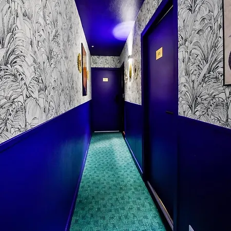 Ws Tour Eiffel - Laos